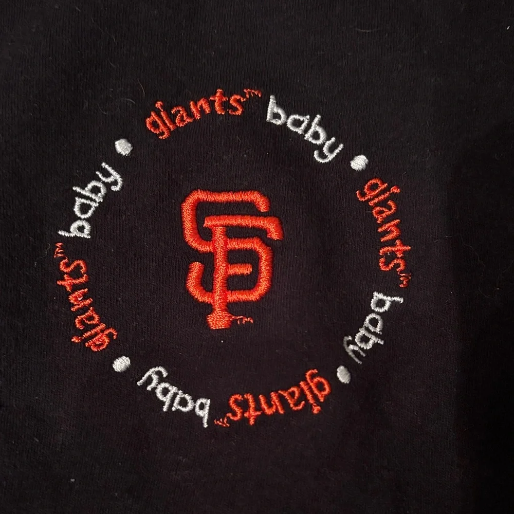 San Francisco Giants MLB Black Lined Bib Baby Fanatic brand